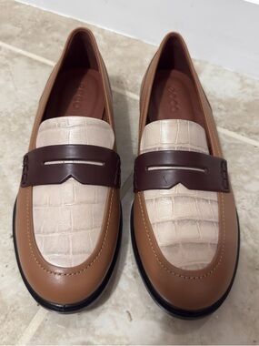 ECCO Women's Dress Classic 15 Leather Penny Loafers (size 38).
